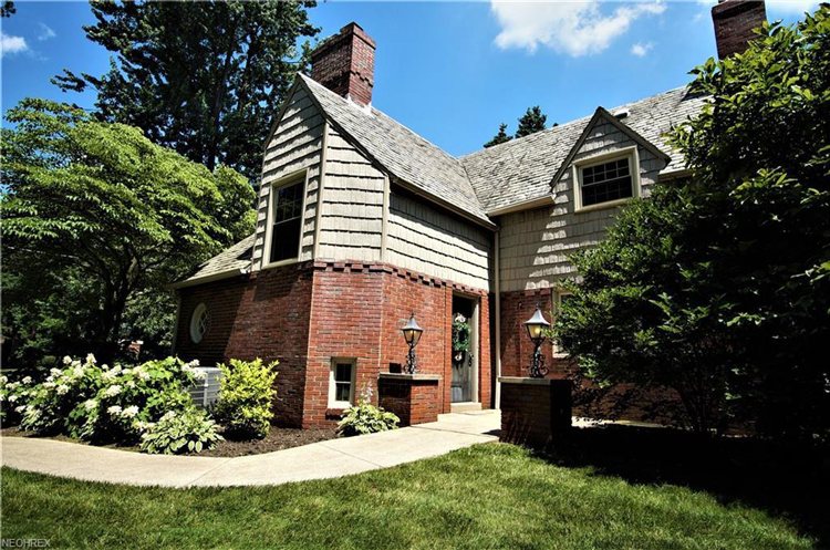 2838 Midvale Road Northwest, Canton